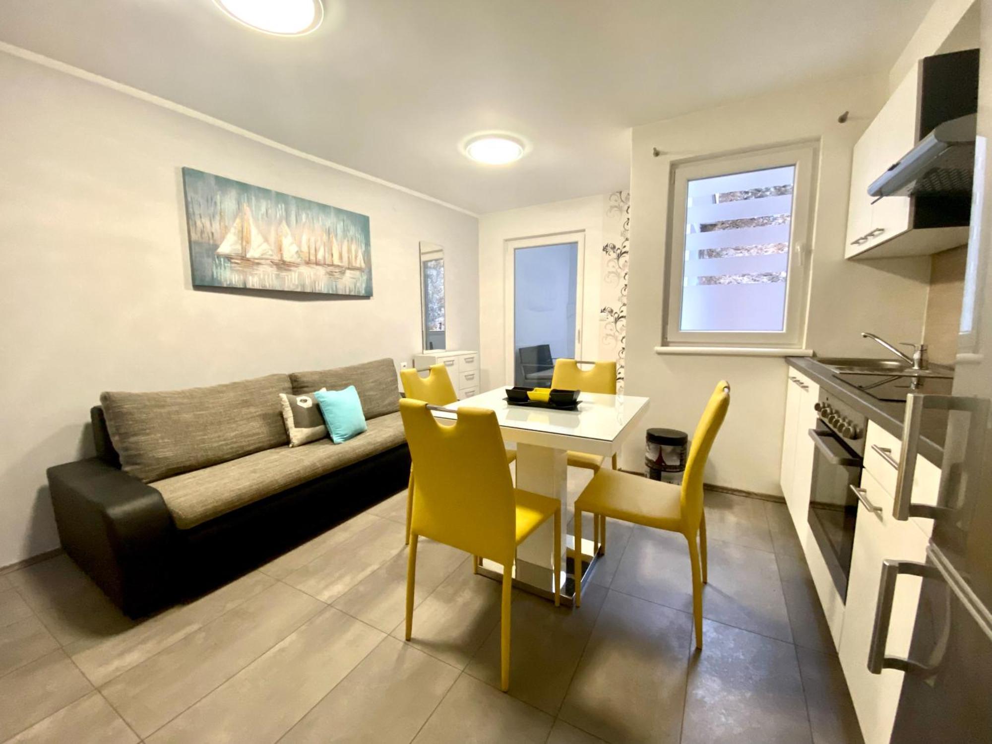 Apartments Suzi Crikvenica Eksteriør bilde