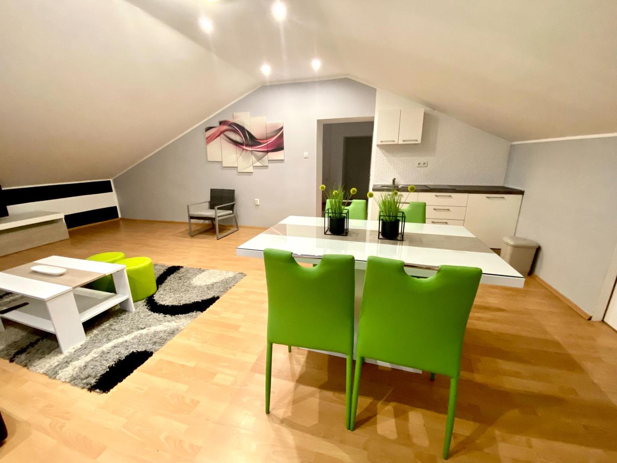 Apartments Suzi Crikvenica Eksteriør bilde